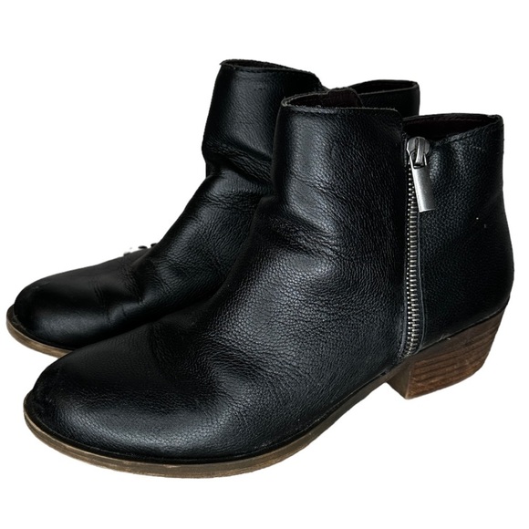 Kensie Black Leather Booties‎ - Picture 2 of 5